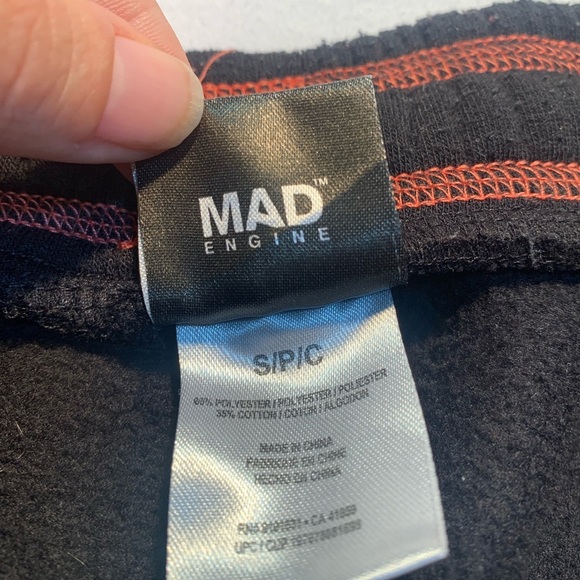 💛 Deadpool Mad Engine Men’s Black & Red Fleece Shorts Size S - Picture 9 of 9